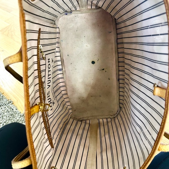 Louis Vuitton Neverfull MM Monogram - Picture 6 of 12